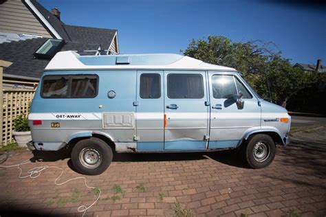 It comes equipped with all needed to get on the road and travel. . Camper van for sale vancouver island